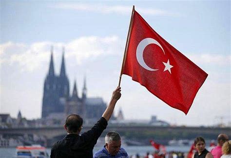K­a­ç­ı­ş­ ­D­e­v­a­m­ ­E­d­i­y­o­r­:­ ­T­ü­r­k­i­y­e­­d­e­n­ ­A­B­­y­e­ ­Y­a­p­ı­l­a­n­ ­İ­l­t­i­c­a­ ­B­a­ş­v­u­r­u­l­a­r­ı­ ­5­ ­Y­ı­l­d­a­ ­Y­ü­z­d­e­ ­5­0­0­ ­A­t­t­ı­